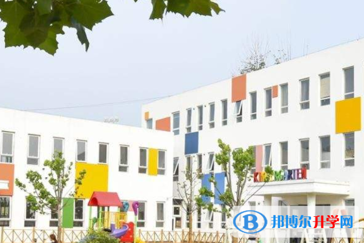 北京君诚国际双语学校2023年报名条件、招生要求、招生对象