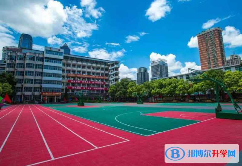 重庆江津第二中学校2021年招生办联系电话 